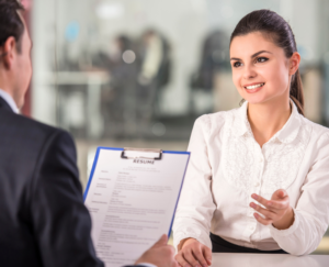 What are the steps that must be followed by the employer in the hiring process angajare