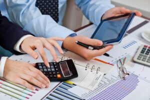 Who and How to Register the Secondment in ReviSal? 0121